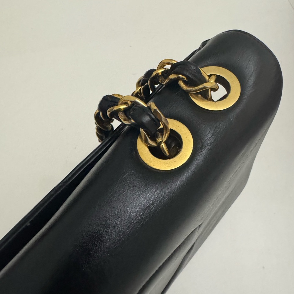 Chanel Maxi Classic Flap Bag 24K - Picture 4 of 17